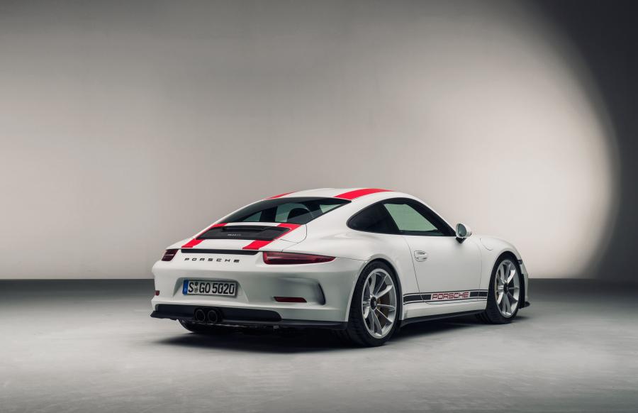  Porsche 911 R 2016 года  (фото 34 из 50)